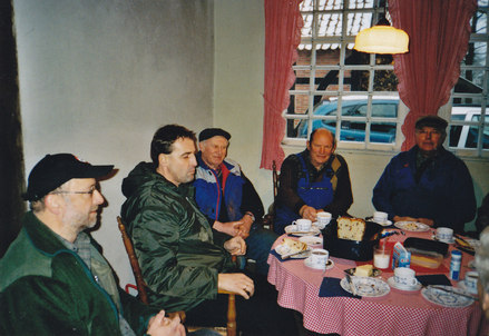 Zur Stärkung gibt es Kaffee und Kuchen